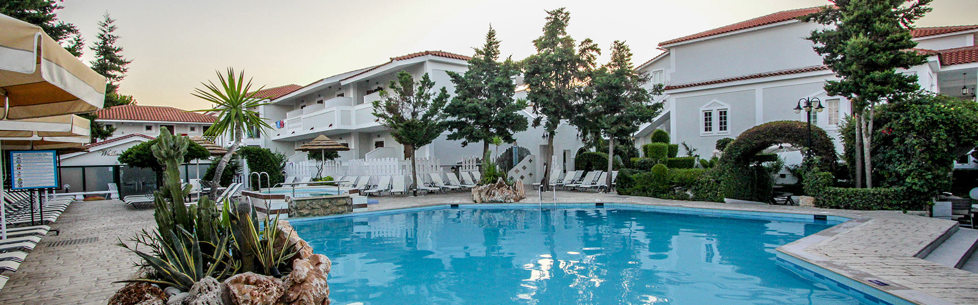 Louros hotel kalamaki deals